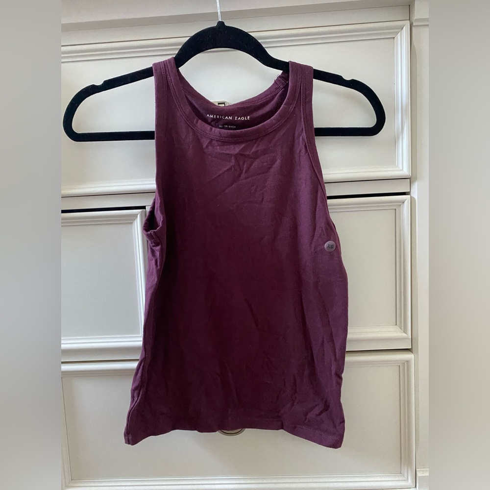 Maroon American eagle sleeveless top
